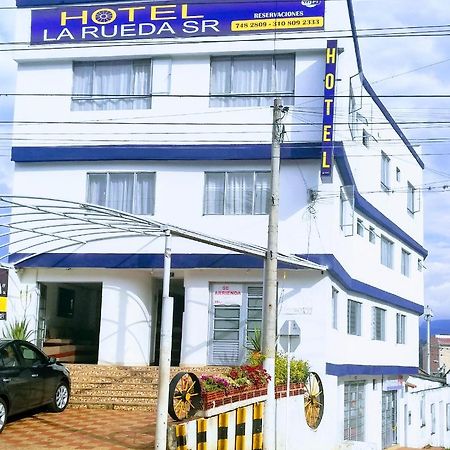 Hotel La Rueda Sr باربوزا المظهر الخارجي الصورة