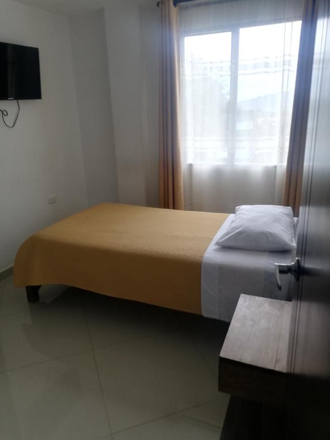 Hotel La Rueda Sr باربوزا المظهر الخارجي الصورة