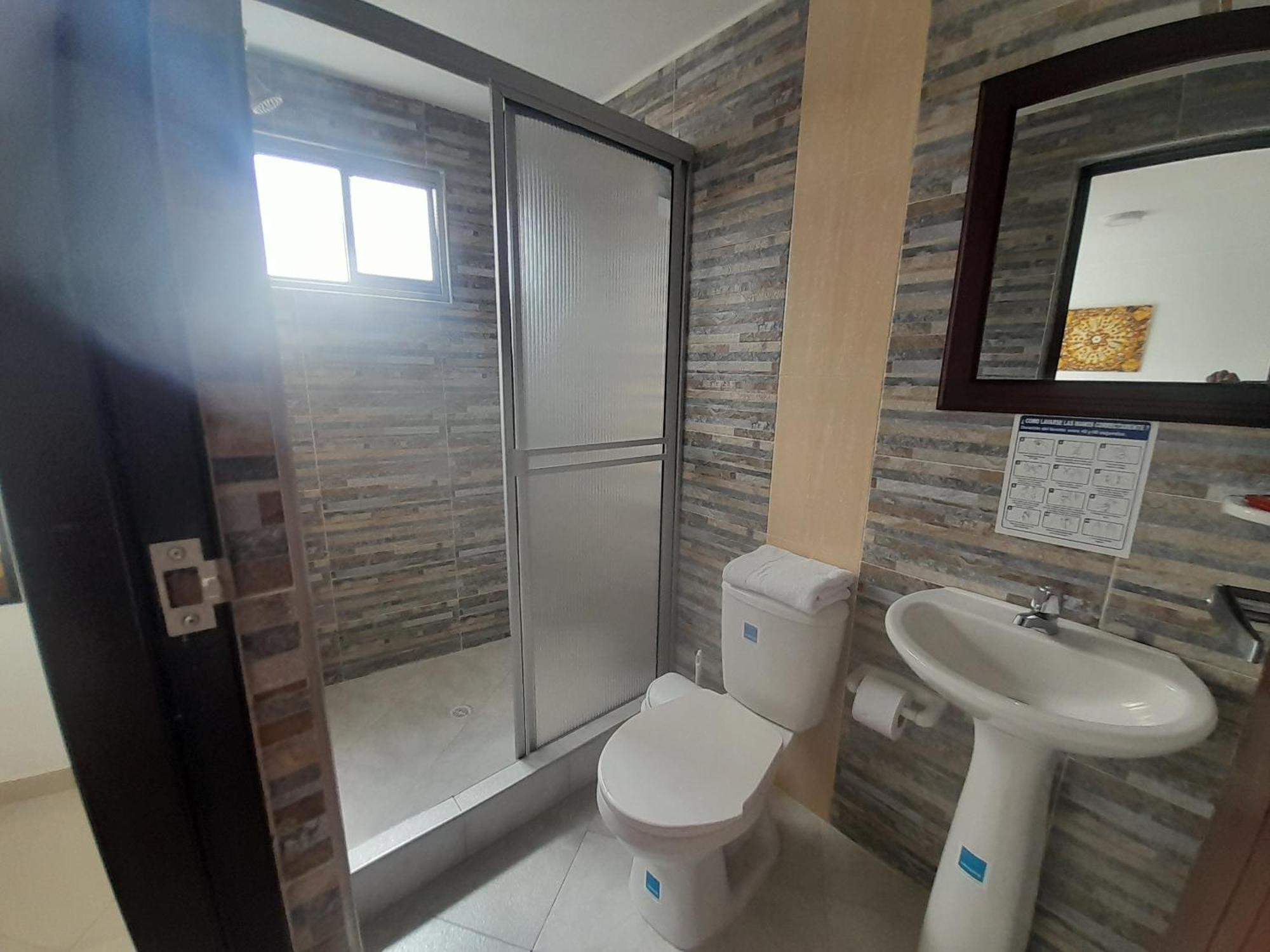 Hotel La Rueda Sr باربوزا المظهر الخارجي الصورة