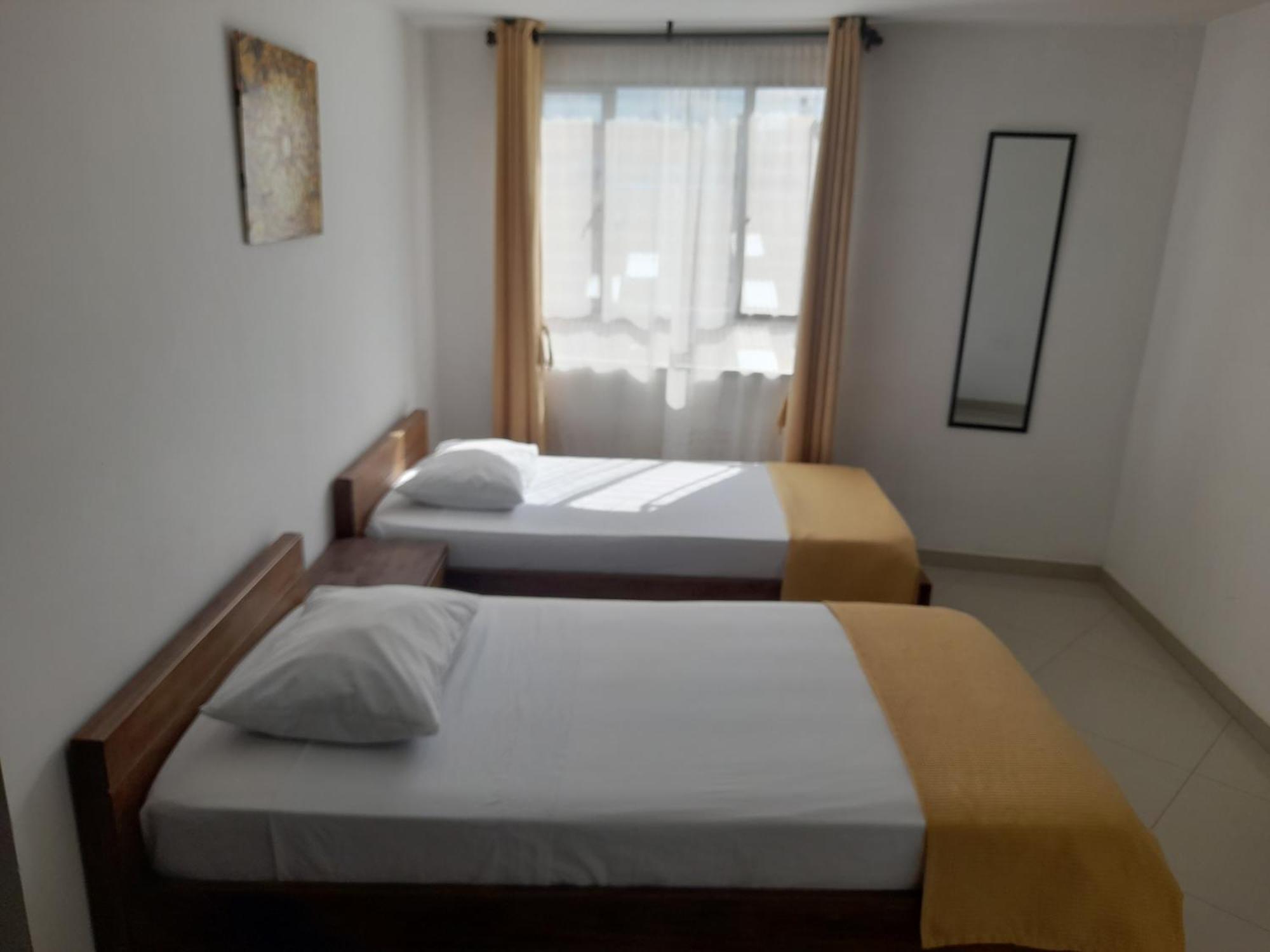 Hotel La Rueda Sr باربوزا المظهر الخارجي الصورة